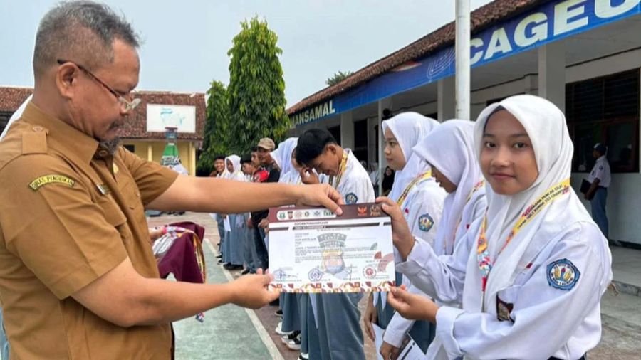 Siswa SMAN 1 Malingping Raih Prestasi Gemilang