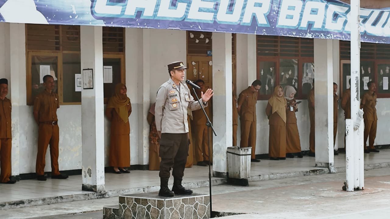 Polsek Malingping Isi Materi MPLS di SMAN 1 Malingping