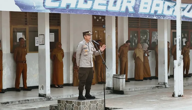 Polsek Malingping Beri Pembekalan Kesadaran Hukum pada Hari Kedua MPLS SMAN 1 Malingping